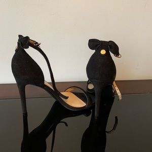 Guess heels size 8